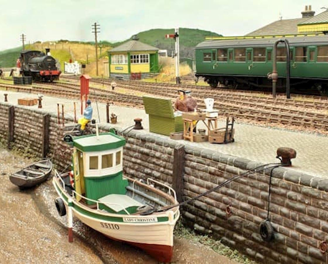 Model Railway Exhibition card.jpg
